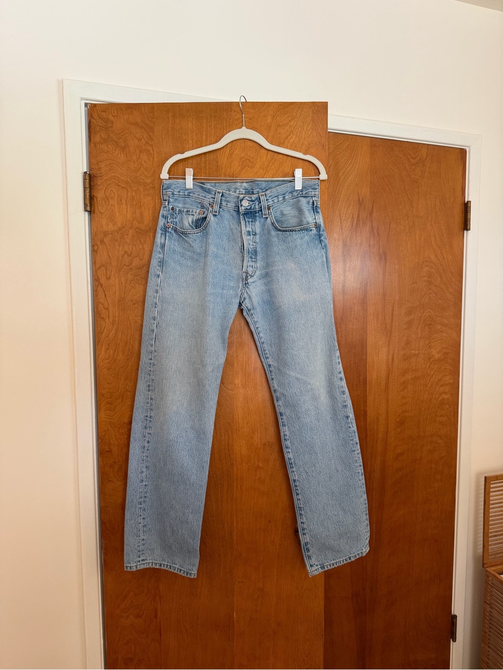 Vintage Levi’s 501s 32x32 light blue